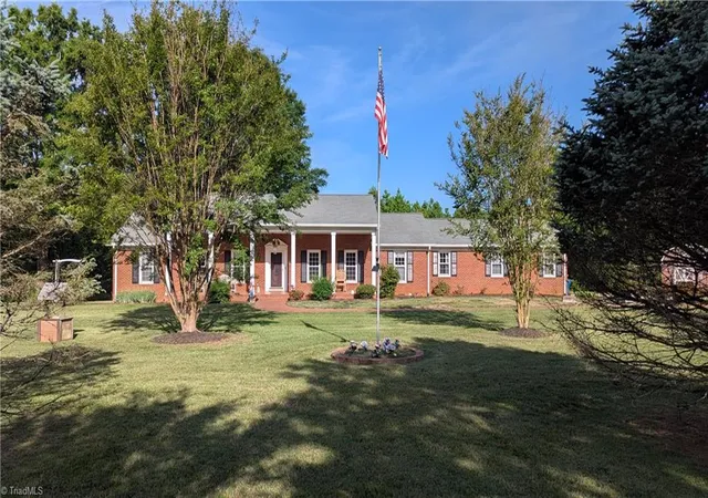Photo 1 of Sale Pending at 3418 Huffines Dr, Burlington, NC 27217 | MLS# 1219786 | Listing updated on 2026-08-19
