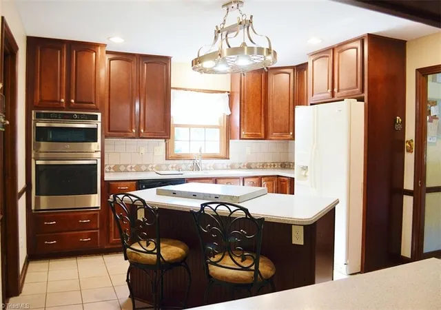 Photo 2 of Sale Pending at 3418 Huffines Dr, Burlington, NC 27217 | MLS# 1219786 | Listing updated on 2026-08-19