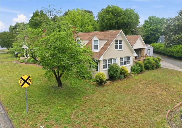 3rd image of 309 Springwood Ave, Gibsonville, NC 27249 | MLS# 1219003