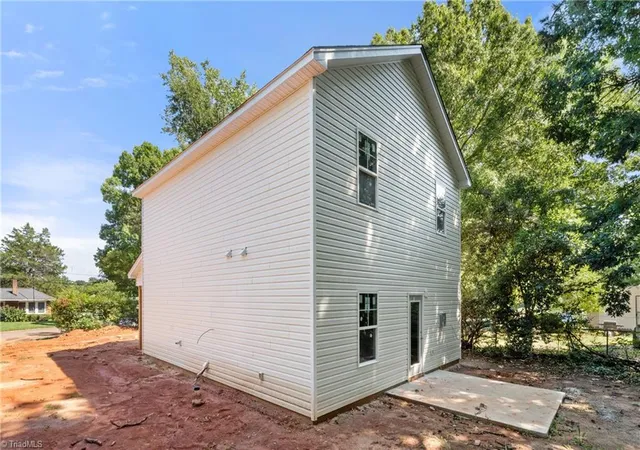 22nd image of 2420 Sunnyside Ave, Winston Salem, NC 27127 | MLS# 1223540