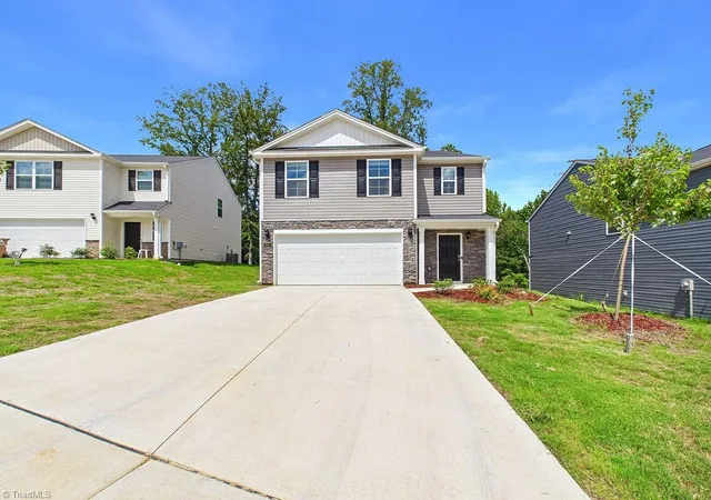 Photo 1 of Single family home for sale at 1547 Hamilton Hills Dr, Greensboro, NC 27406 | MLS# 1233786 | Listing updated on 2026-08-28