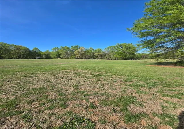 Homes for sale in Reidsville, NC | 393 Nc Hwy 87 N, Reidsville, NC 27302 | MLS# 1214058