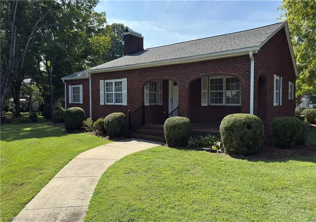 Photo 1 of Single family home for sale at 417 W Main St, Yadkinville, NC 27055 | MLS# 1232992 | Listing updated on 2026-09-15
