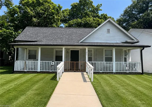 Photo 1 of Single family home for sale at 1817 Se Center St, Winston Salem, NC 27127 | MLS# 1231061 | Listing updated on 2026-10-20