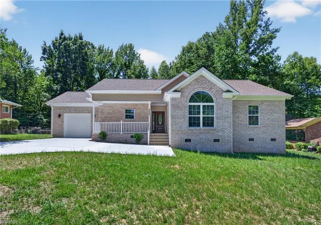 5th image of 4218 Farlow Dr, Greensboro, NC 27406 | MLS# 1223414