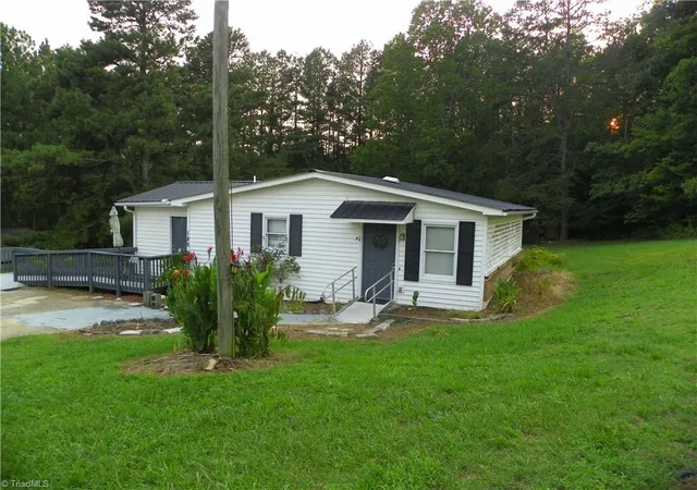 2nd image of 189 High Bluff Dr, Lexington, NC 27295 | MLS# 1229348