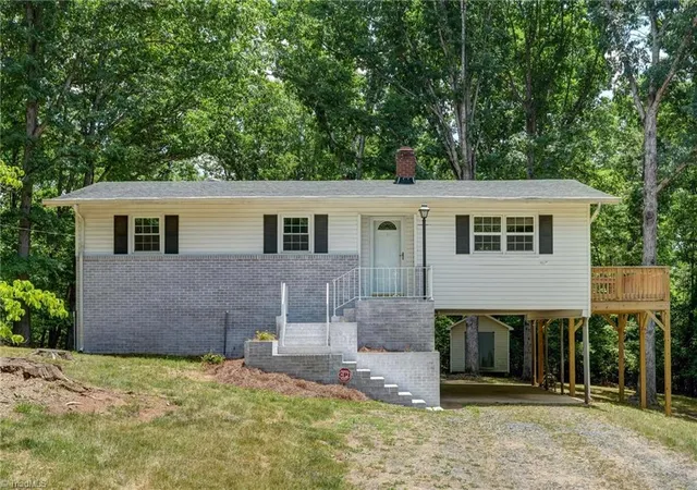 1st image of 214 Regency Dr, Reidsville, NC 27320 | MLS# 1225295