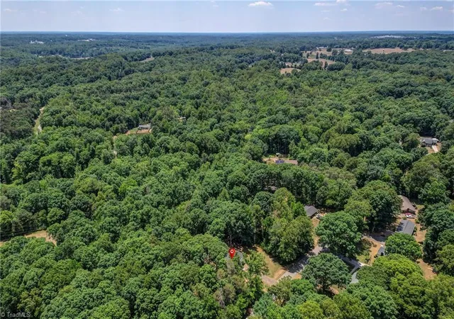 4th image of 214 Regency Dr, Reidsville, NC 27320 | MLS# 1225295