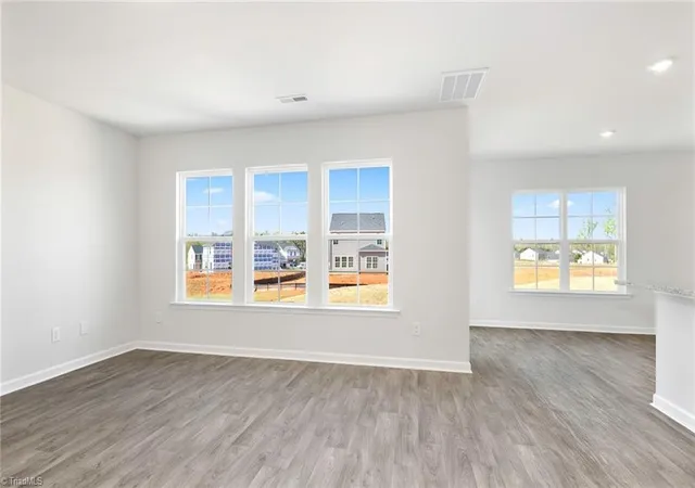 Photo 3 of Single family home for sale at 627 Beechwood Cir, Thomasville, NC 27360 | MLS# 1229269 | Listing updated on 2026-08-04