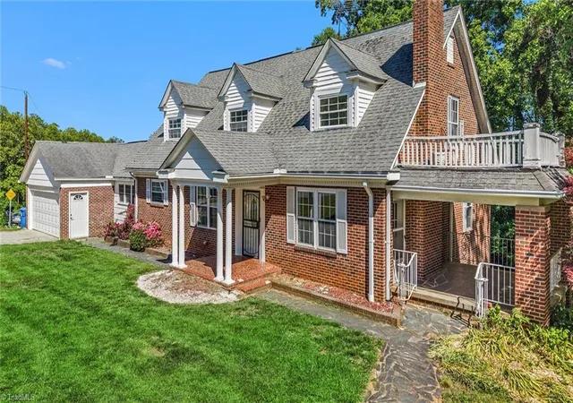 Homes for sale in North Wilkesboro, NC | 112 Pilson St, North Wilkesboro, NC 28659 | MLS# 1218745