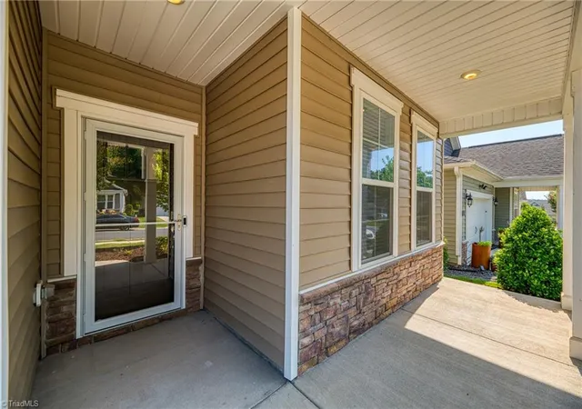 Photo 4 of Single family home for sale at 6443 Grogan Hl Rd, Whitsett, NC 27377 | MLS# 1226893 | Listing updated on 2026-09-12
