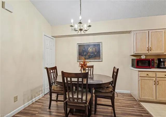 Photo 4 of Single family home for sale at 802 Folly Ct #G, Greensboro, NC 27409 | MLS# 1214936 | Listing updated on 2026-07-30