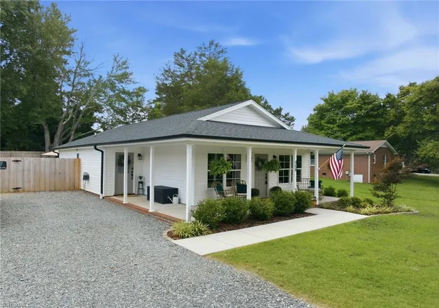2nd image of 408 Grandview Ave, Liberty, NC 27298 | MLS# 1227388