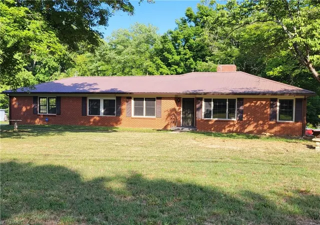 Homes for sale in Lexington, NC | 2678 Allred Rd, Lexington, NC 27292 | MLS# 1227131