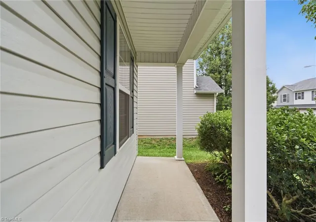 Photo 2 of Sale Pending at 1475 Worchester St, Kernersville, NC 27284 | MLS# 1228638 | Listing updated on 2026-09-13