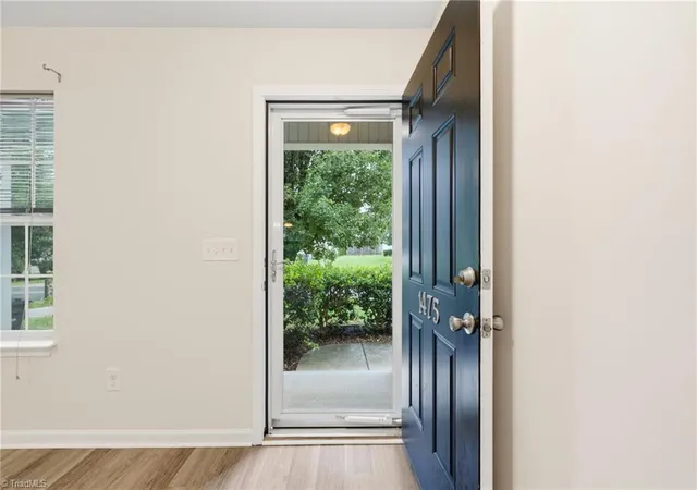 Photo 3 of Sale Pending at 1475 Worchester St, Kernersville, NC 27284 | MLS# 1228638 | Listing updated on 2026-09-13