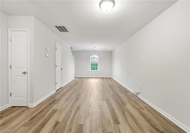 Photo 3 of Sale Pending at 1475 Worchester St, Kernersville, NC 27284 | MLS# 1228638 | Listing updated on 2026-09-13