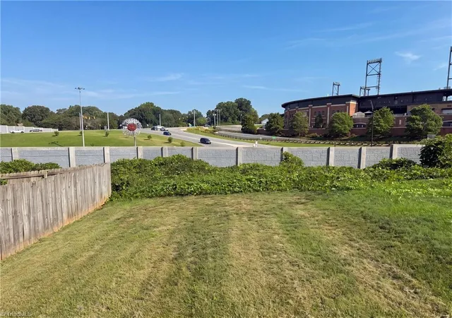 20th image of 889 Salem Pointe Ln, Winston Salem, NC 27101 | MLS# 1230039