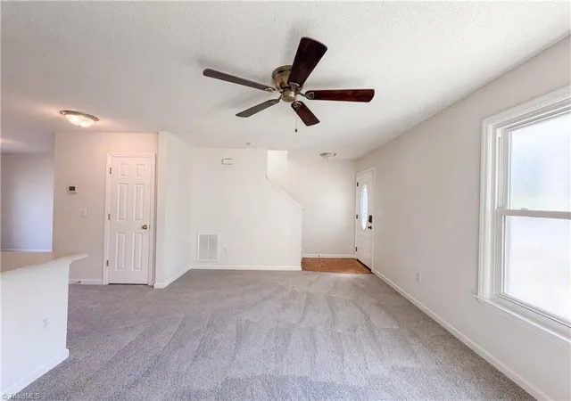 Photo 3 of Sale Pending at 889 Salem Pointe Ln, Winston Salem, NC 27101 | MLS# 1230039 | Listing updated on 2026-09-16