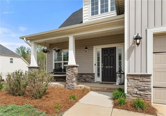 Photo 2 of Sale Pending at 8629 Stone Valley Dr, Clemmons, NC 27012 | MLS# 1216119 | Listing updated on 2026-09-17