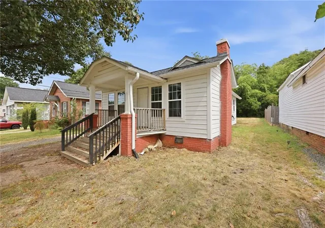 Photo 2 of Sale Pending at 1020 Rainey St, Burlington, NC 27217 | MLS# 1225108 | Listing updated on 2026-08-31