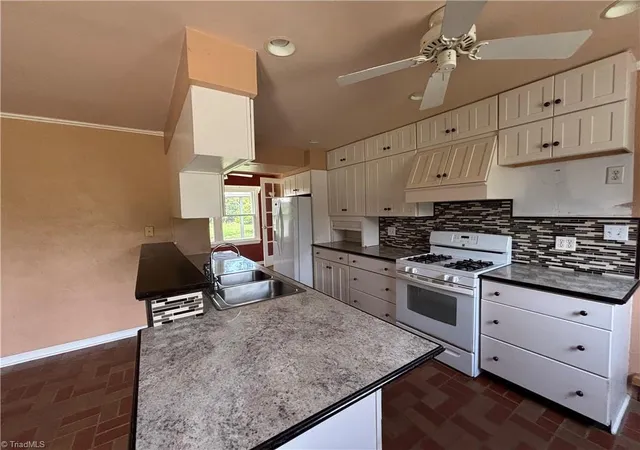 5th image of 1793 Us Hwy 220, Stokesdale, NC 27357 | MLS# 1227600