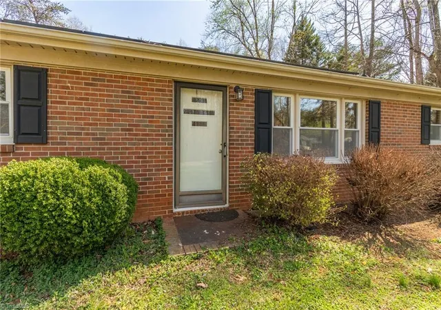 Homes for sale in Walnut Cove, NC | 8225 Easley Rd, Walnut Cove, NC 27052 | MLS# 1212818