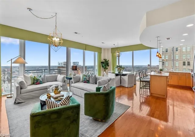 4th image of 201 Elm St #1205, Greensboro, NC 27401 | MLS# 1217269