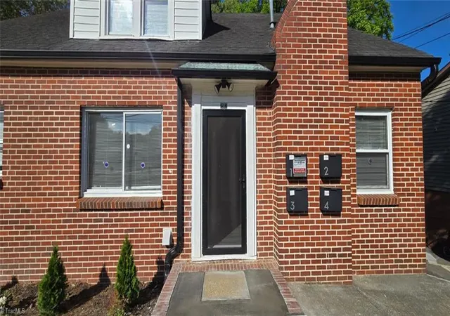 Photo 3 of Sale Pending at 2912 Woodleigh St, Winston Salem, NC 27127 | MLS# 1228318 | Listing updated on 2026-09-05