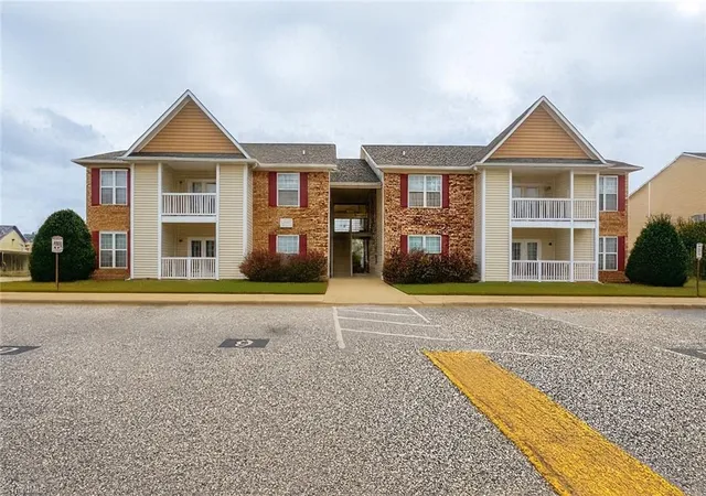 12th image of 1328 Kershaw Loop #101, Fayetteville, NC 28314 | MLS# 1214560