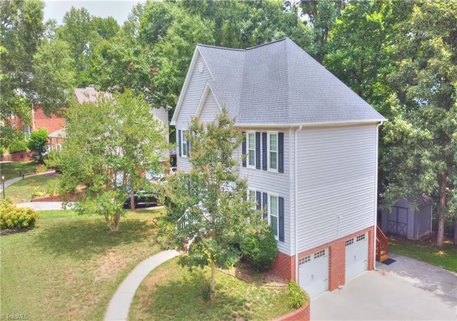 2nd image of 6125 Tennyson Dr, Kernersville, NC 27284 | MLS# 1225894