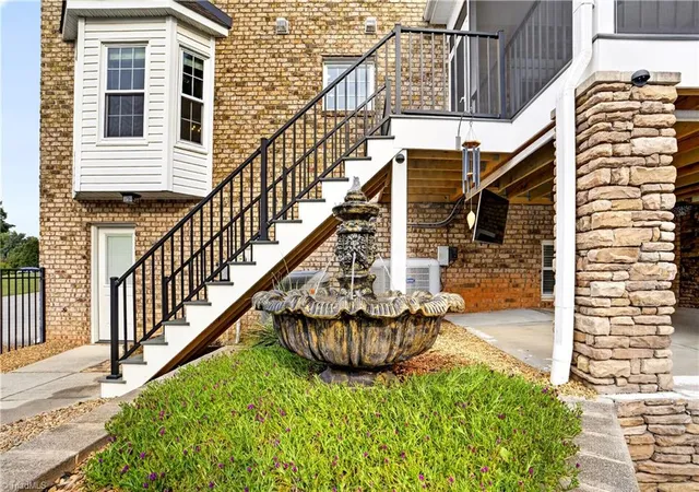 Photo 4 of Single family home for sale at 121 Reich Farm Ct, Lexington, NC 27295 | MLS# 1233969 | Listing updated on 2026-09-05
