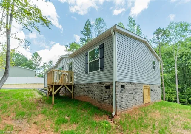 Photo 4 of Manufactured home for sale at 2746 Sowers Rd, Linwood, NC 27299 | MLS# 1230790 | Listing updated on 2026-09-11