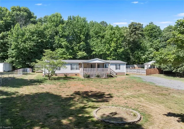 Homes for sale in Thomasville, NC | 199 Sable Ln, Thomasville, NC 27360 | MLS# 1224422