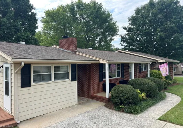 3rd image of 277 Simpson Mill Rd, Mount Airy, NC 27030 | MLS# 1230366