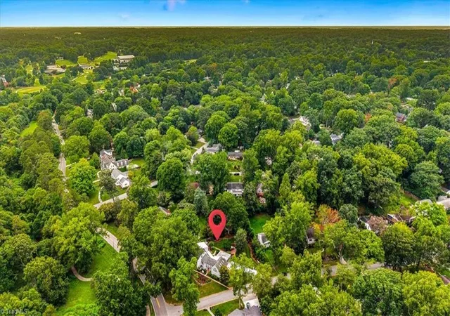 46th image of 3400 Starmount Dr, Greensboro, NC 27403 | MLS# 1229900