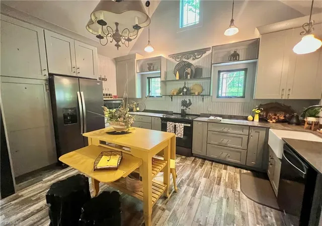 Photo 3 of Single family home for sale at 128 Hillside Ln, Jefferson, NC 28640 | MLS# 1230828 | Listing updated on 2026-08-19