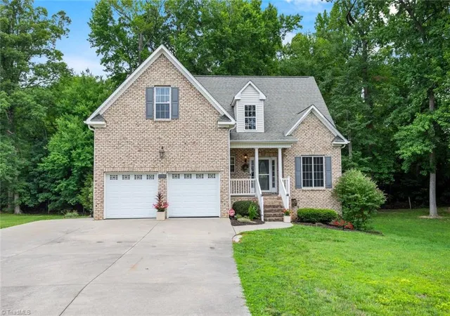 Photo 37 of Single family home for sale at 220 Drake Ln, Lexington, NC 27295 | MLS# 1226377 | Listing updated on 2026-08-22