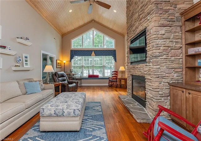 Photo 4 of Single family home for sale at 223 Periwinkle Ln, Lexington, NC 27292 | MLS# 1180306 | Listing updated on 2026-06-15