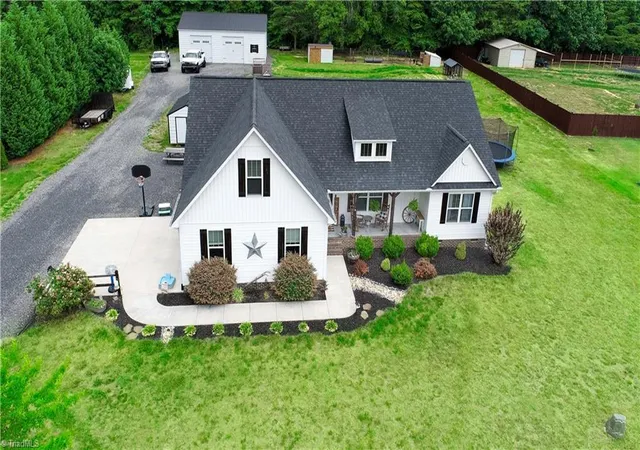 Photo 3 of Single family home for sale at 285 Washburn Rd, Madison, NC 27025 | MLS# 1224784 | Listing updated on 2026-09-12