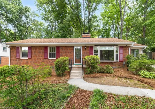 Photo 1 of Sale Pending at 1002 Surry Dr, Greensboro, NC 27408 | MLS# 1233058 | Listing updated on 2026-09-10