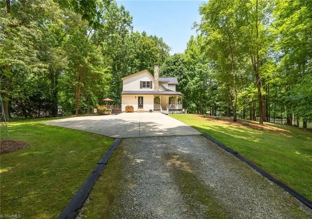 Photo 4 of Sale Pending at 2800 Spencers Grv Rd, Browns Summit, NC 27214 | MLS# 1226421 | Listing updated on 2026-09-14