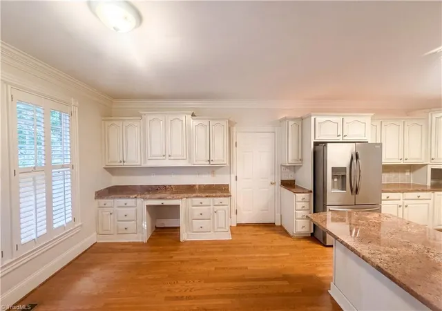 Photo 3 of Single family home for sale at 3800 Crosstimbers Dr, Greensboro, NC 27410 | MLS# 1223564 | Listing updated on 2026-09-16