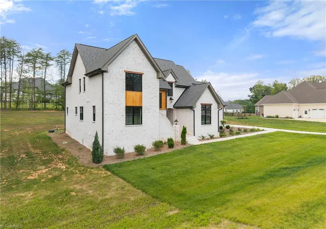 3rd image of 7963 Boathouse Wy, Stokesdale, NC 27357 | MLS# 1228147