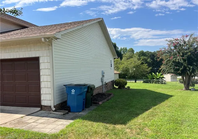 Photo 3 of Sale Pending at 206 Maplewood Ct, Trinity, NC 27370 | MLS# 1233002 | Listing updated on 2026-09-08