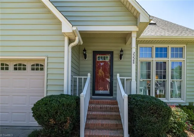 Photo 3 of Sale Pending at 2228 King George Ct, Winston Salem, NC 27103 | MLS# 1231418 | Listing updated on 2026-10-10