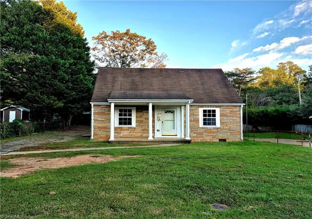 Photo 1 of Single family home for sale at 3309 Heitman Dr, Winston Salem, NC 27107 | MLS# 1239384 | Listing updated on 2026-10-26