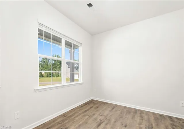 image of 1576 Aberdeen Dr, Mebane, NC 27302 | MLS# 1225646