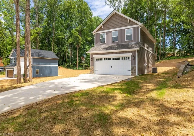 Photo 3 of Single family home for sale at 311 Lily Dr, Kernersville, NC 27284 | MLS# 1223823 | Listing updated on 2026-09-18