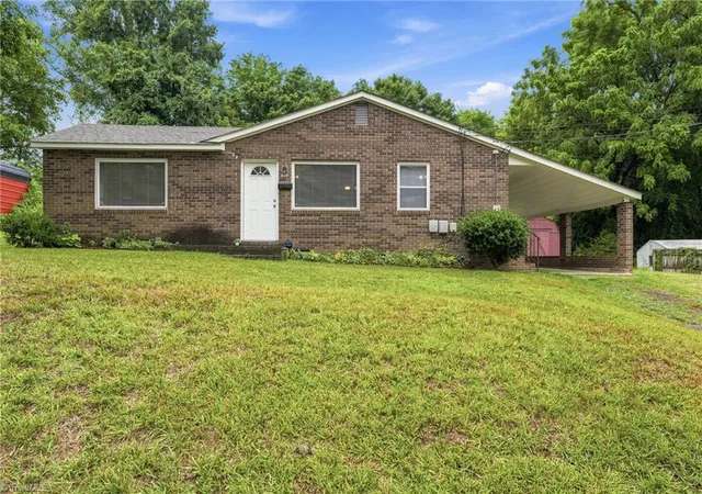 2nd image of 242 Neely St, Mocksville, NC 27028 | MLS# 1226951